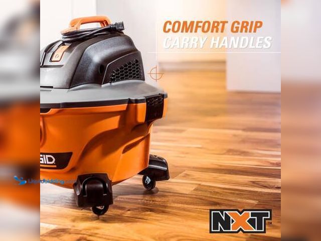 Lot 49-5559273 - RIDGID 6 Gal. 3.5 Peak HP NXT Shop Vacuum Wet Dry Vac . Model # HD06001,. Used