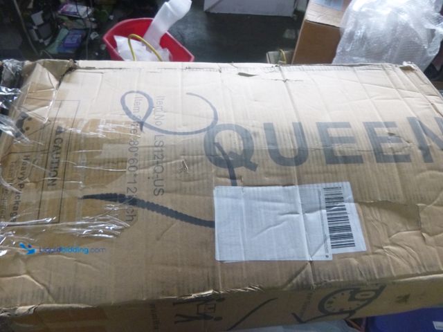 Lot 49-3466069 - Firm Queen Mattress, 12 Inch Queen Bed Mattress in a Box，Cooling Memory Foam&Pocket Spring Hybrid, C...