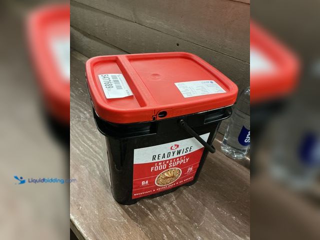 Lot 49-5477689 - ReadyWise Emergency Food Supply - 84 Servings Breakfast & Entrée Bucket, Protein Meals, Dehydrated &...
