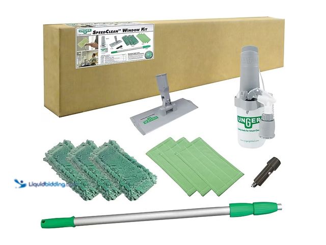 Lot 49-3631510 - Speed Clean Indoor Window Cleaning System with Telescoping Aluminum Pole, Microfiber Pads, Microfibe...