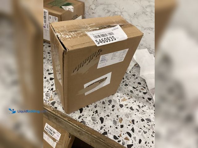 Lot 49-5460935 - 8"(w) x 10"(h) Large RetroFit - Black Mailbox Lid Item is unused.