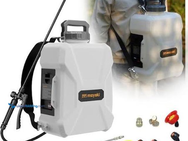 Lot 49-5545618 - Mayaki Cordless Garden Sprayer 3.17 Gallon (12 Liters) Used with attachments