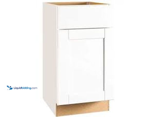 Lot 49-5435500 - Hampton Bay
Shaker 18 in. W x 24 in. D x 34.5 in. H Assembled Base Kitchen Cabinet in Satin White w...