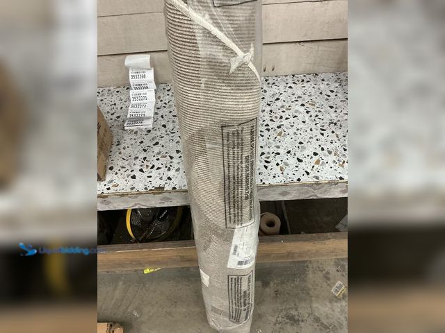 Lot 49-3532268 - SAFAVIEH Florida Shag Collection Area Rug - 5' Round, Cream & Beige, Scroll Design, Non-Shedding & E...