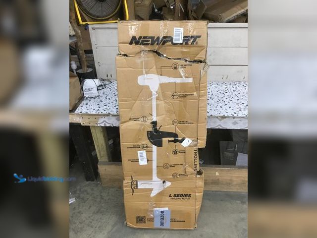 Lot 49-5416467 - Newport L-Series 86lb Thrust Transom Mounted Saltwater Electric Trolling Motor w/LED Battery Indicat...