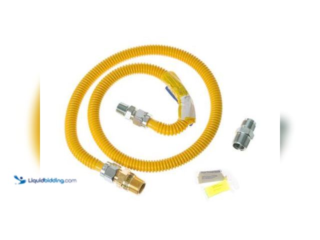 Lot 49-5549825 - QTY 5 - Everbilt 4 ft. Gas Range Connector Kit (106K BTU). Model # EB15X113. Unused