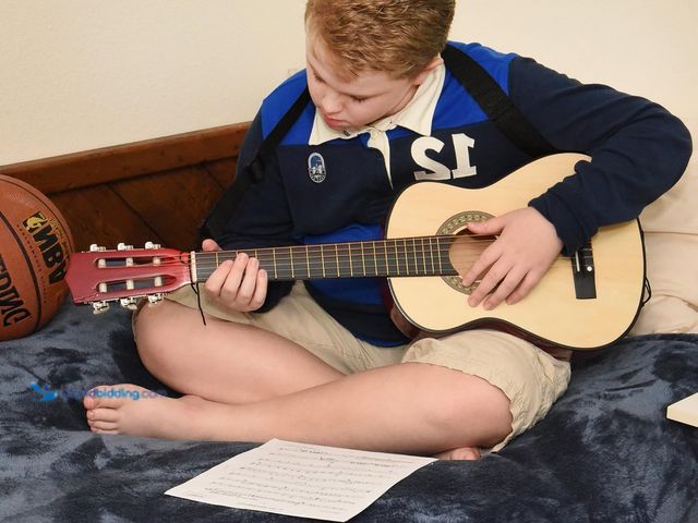 Lot 49-5554465 - 30" Left Handed Natural Wood Guitar With Case and Accessories for Kids/Boys/Beginners (Natural).  Mo...