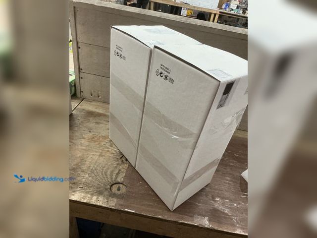 Lot 49-3537957 - Vindflakt 50088 Black Planters W/ Stand (2pack) New