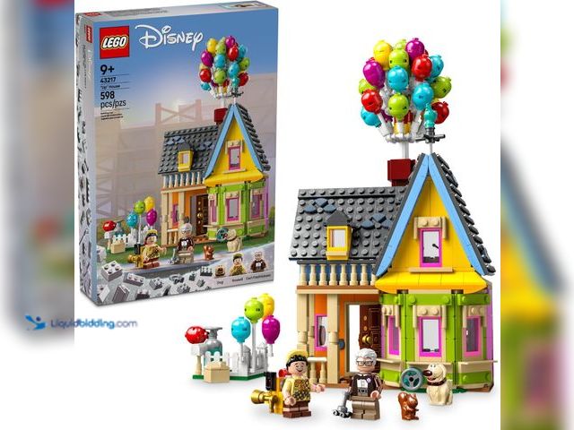 Lot 49-5445314 - Lego Disney and Pixar ‘Up’ House, Classic Disney Celebration Building Toy Set for Kids and Movie Fan...