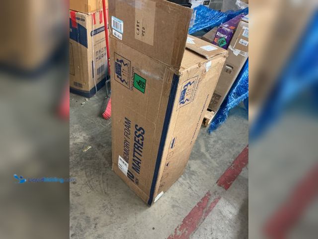 Lot 49-3535296 - Memory Foam 10" Mattress (open to view) New