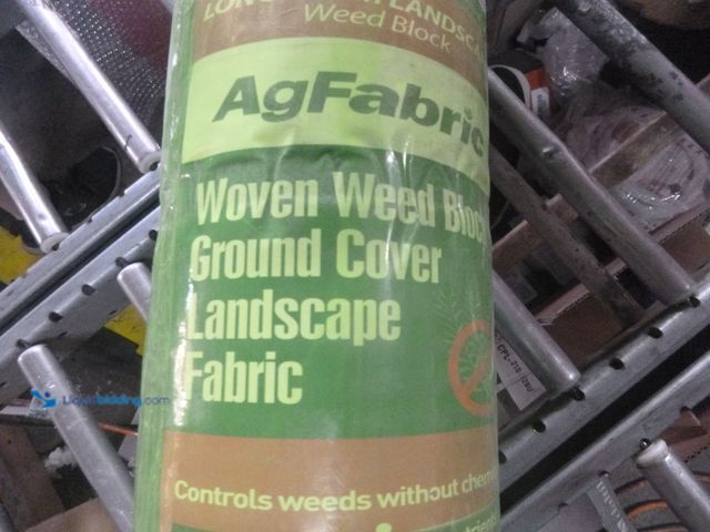 Lot 49-1518040 - Agfabric 3.2 Oz Woven Weed Barrier Garden Landscape Fabric, 5 x 100 Foot, Black Model #907813746, Ne...