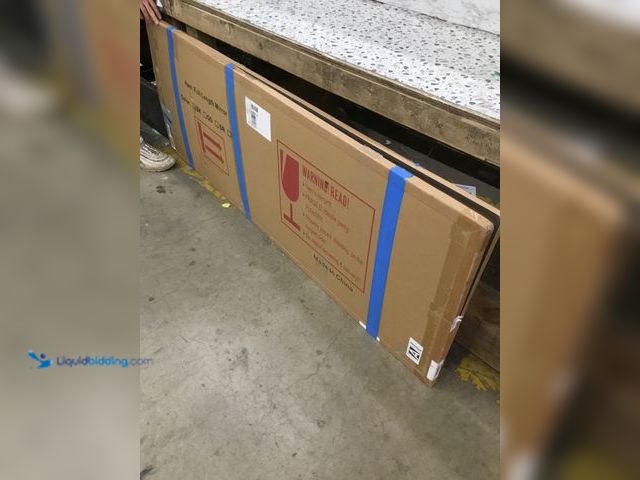 Lot 49-5478701 - Full Length Mirror Item is unused