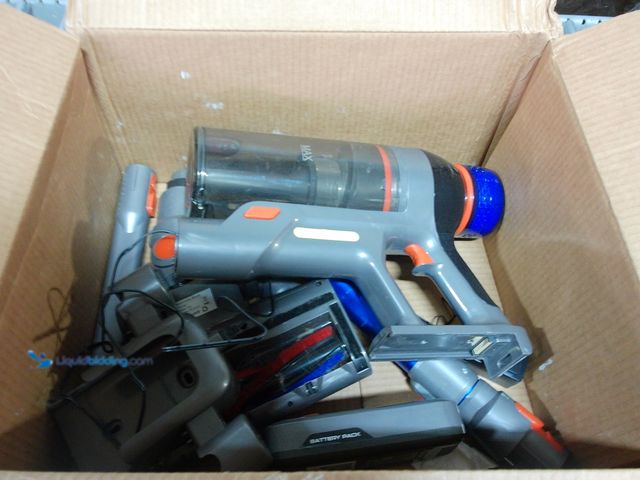 Lot 49-1549788 - Cordless Vacuum Cleaner, Anti-Tangle Brush roll, Rechargeable Stick Vacuum, Lightweight for Carpet, ...