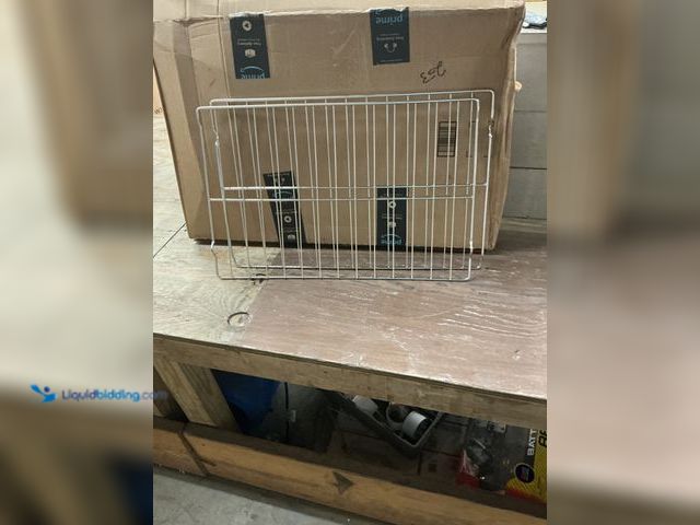 Lot 49-5463369 - 2pc Metal Trays. Item is Unused