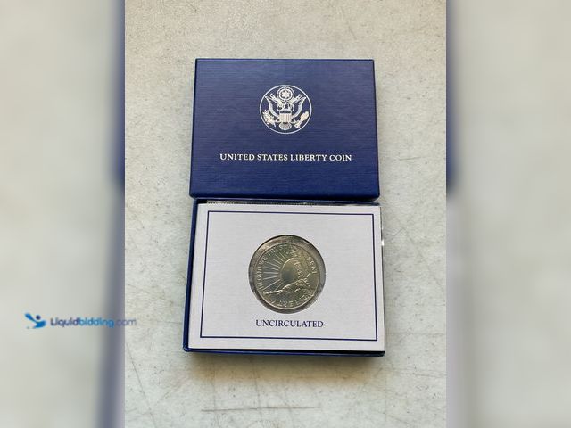 Lot 49-5515524 - 1986 UNITED STATES LIBERTY HALF DOLLAR COIN UNCIRCULATED 100TH BIRTHDAY OF THE STATUE OF LIBERTY