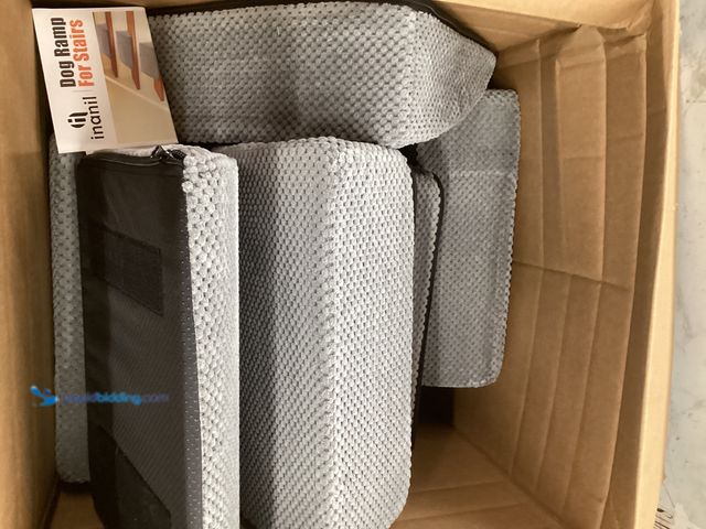 Lot 49-5551553 - Bulk Pack of Wedge Chair Cushions, Unused