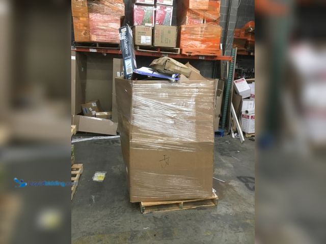 Lot 49-5416040 - Salvage Pallet - IMPORTANT: Please note that the condition of this lot is SALVAGE. Salvage assets ar...