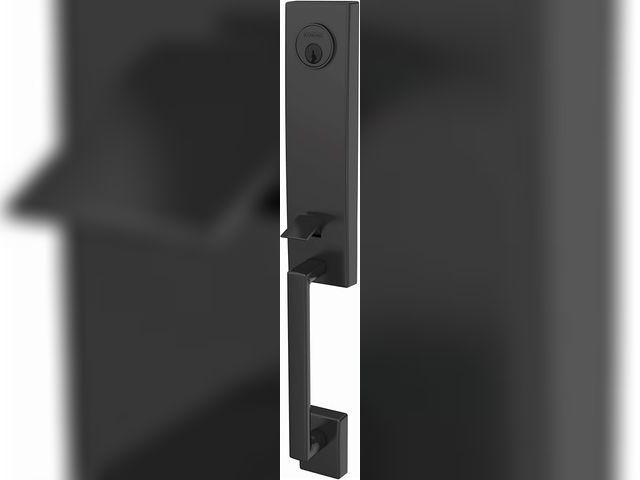 Lot 49-3613835 - Schlage Lock Company FCT58CEN622 Century Handleset, Matte Black, Model # B07G4LCPRV, New  Ref#PA0716