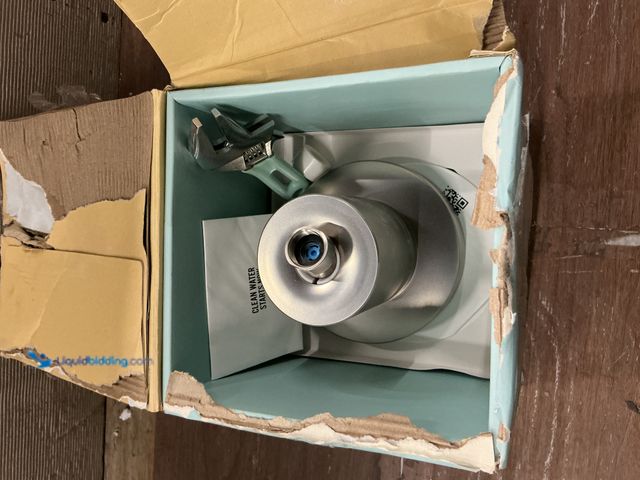 Lot 49-3529154 - JOLIE Filtered Showerhead Unused