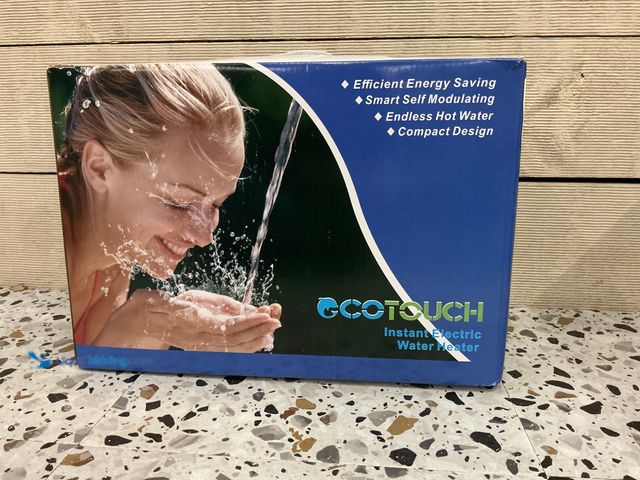 Lot 49-5437601 - EcoTouch ECO55-White 5500W 240V Instant Electric Tankless Water Heater. Unused