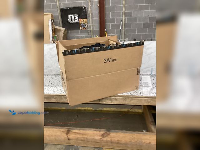 Lot 49-3531562 - Full body massage mat, Used, Powers on.