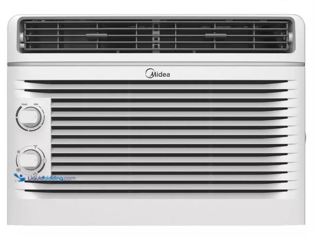 Lot 49-5545722 - Midea 5,000 BTU Window Air Conditioner, Mechanical, White, Used, Powers on