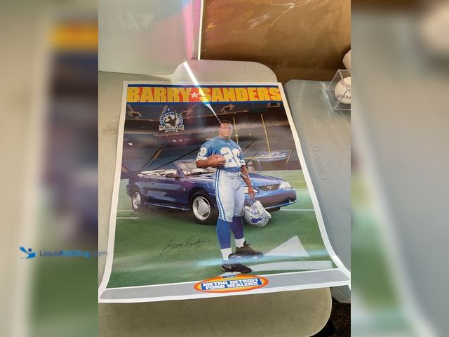 Lot 49-1505052 - COLLECTIBLE NICE DETROIT LIONS BARRY SANDERS METRO DETROIT FORD DEALERS PROMO POSTER WITH FACSIMILE ...