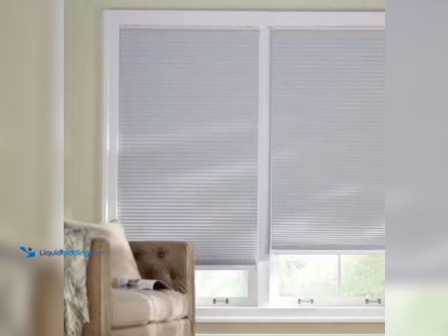 Lot 49-1517099 - Home Decorators Collection
Shadow White 9/16 in. Cordless BO Fabric Cellular Window Shades-36.375 i...