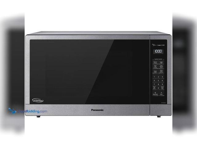 Lot 49-5406384 - Panasonic 2.2 cu. ft. Countertop Microwave in Stainless Steel Built-in with Cyclonic Wave Inverter T...