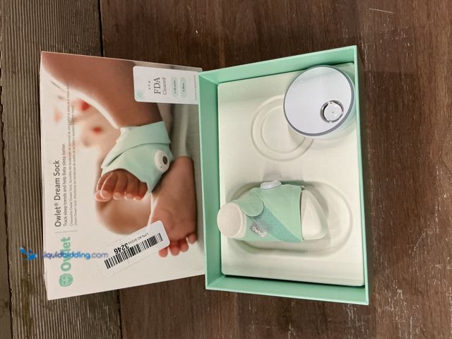 Lot 49-3528569 - Dream Sock – Smart Wearable Baby Monitor, Infant Pulse Oximeter Tracks Oxygen & Heart Rate | Parents...