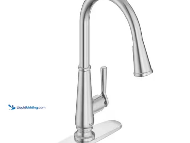 Lot 49-1567639 - American Standard Palestra Single Handle Pull Down Sprayer Kitchen Faucet with Dual Spray in Stainle...