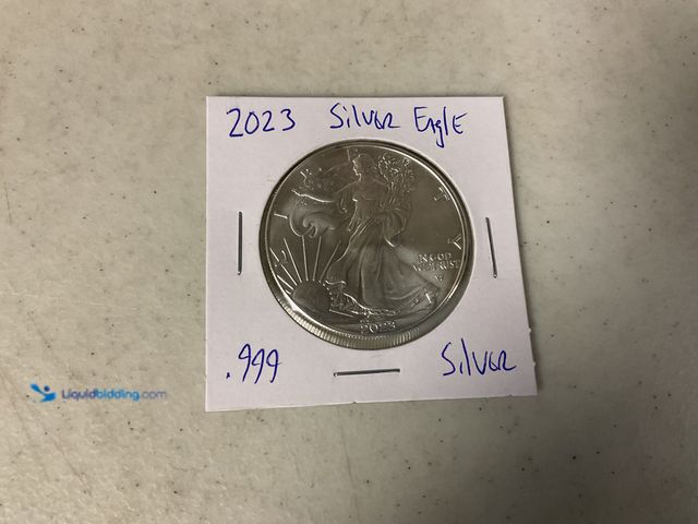 Lot 49-1830048 - 2023 SILVER EAGLE 1 OZ FINE .999 SILVER COIN #COINS0219