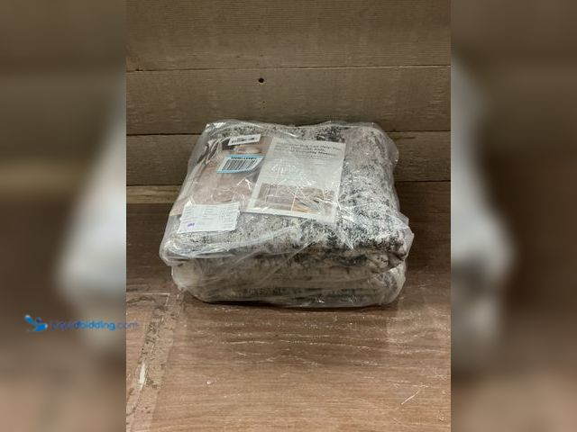 Lot 49-3527269 - Vintage Rug 8x10 Unused