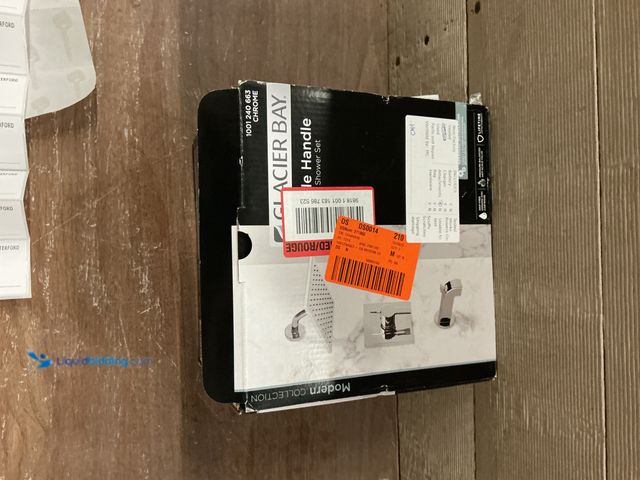 Lot 49-5449488 - Glacier Bay
Modern Single-Handle 1-Spray Tub and Shower Faucet 1.8 GPM in Chrome (Valve Included) (...