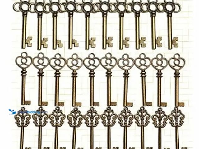 Lot 49-1816633 - New Mixed Set Of 10  Large bronze 
Skeleton Keys   sizes are in picture catalog new