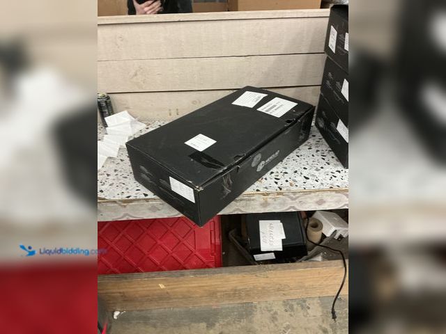 Lot 49-5485324 - HexClad 7-piece Cookware Set. Item 1244601 | Model 859006007083. Unused