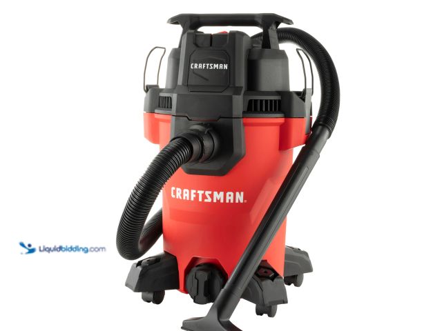 Lot 49-1971755 - Electric Craftsman CMXEVCVVCM408 Shop Vac Craftsman 4 Gallon Shop Vac With Hose And Accessories Used...