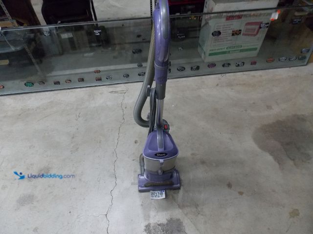 Lot 49-1971748 - Electric Shark NV35126 Vacuum Shark Navigator Used In Poor Condition, Does Have Some Ware And Tear, ...