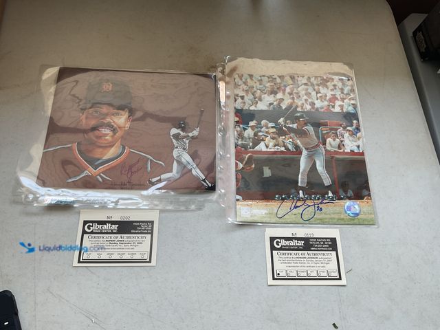 Lot 49-1804519 - 2 DETROIT TIGERS LEGENDS AUTOGRAPHED 8X10 PRINTS.