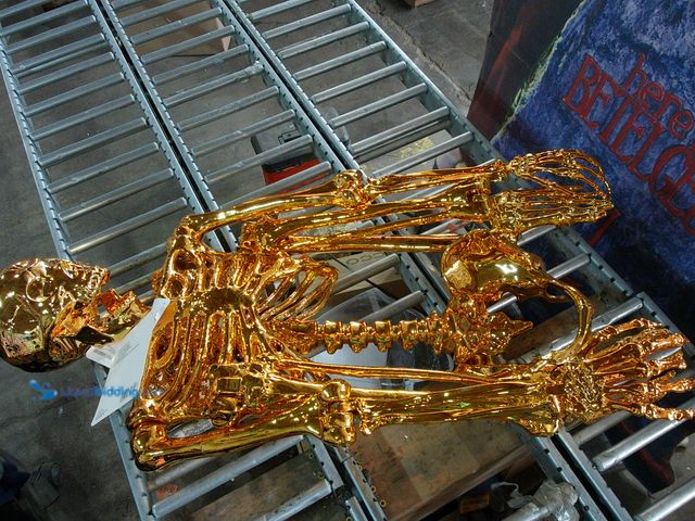 Lot 49-1533788 - Life Size Gold Plated Posable Skeleton Halloween Décor, Model #866593, Unused  Ref#HW1009