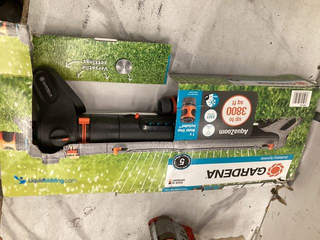 Lot 49-5542978 - Aquazoom Oscillating Sprinkler 3900 Sq. Ft - Great for Large Yards Unused