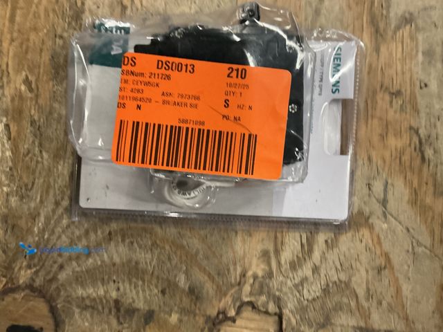 Lot 49-5449468 - Siemens
QPFB 30 Amp 2-Pole GFCI Circuit Breaker Unused