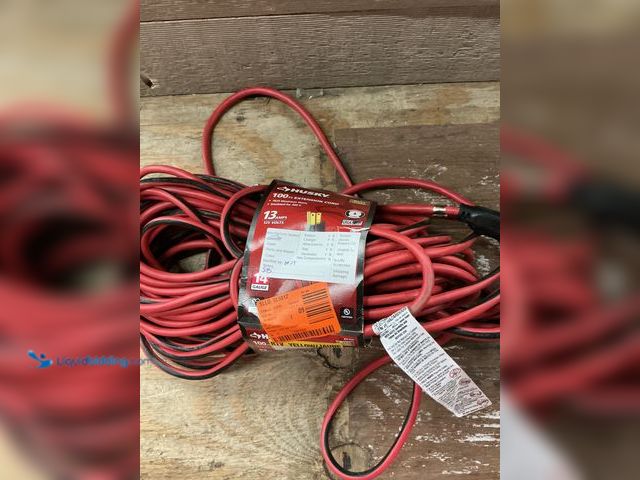 Lot 49-3563954 - Husky 100 ft. 14/3 Medium Duty Indoor/Outdoor Extension Cord, Red/Black. Model # 63100HY. Unused