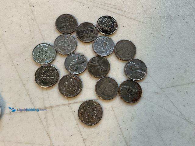 Lot 49-1811296 - 15 WARTIME STEEL PENNIES FROM 1943