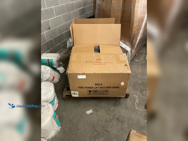 Lot 49-5487158 - Power Lift Recliner Chair Unused