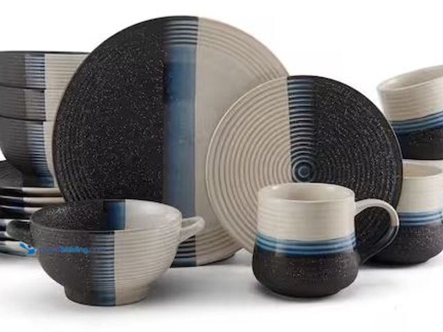 Lot 49-5478537 - Pfaltzgraff
16 Piece Jaxon Multicolored Stoneware Dinnerware Set, Service For 4 Internet # 32175327...