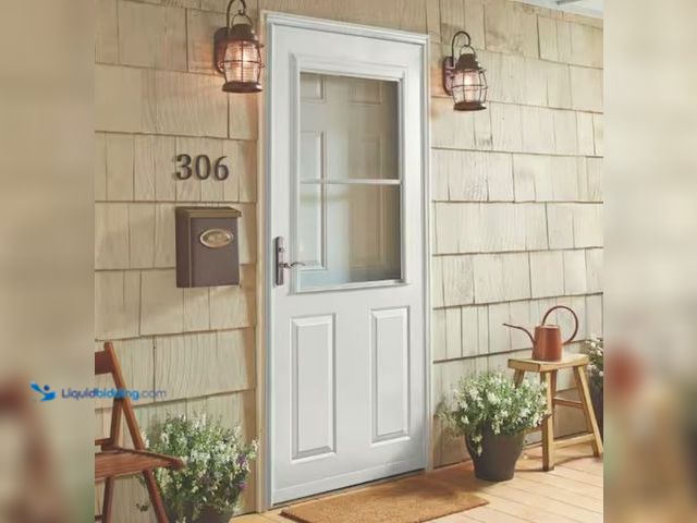 Lot 49-1623817 - Andersen 400-Series 36 in. x 80 in. White Universal 1/2-Light Retractable Aluminum Storm Door with N...