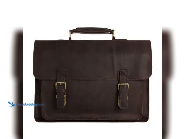 Lot 49-3431803 - 18" Brown Leather Laptop Messenger Bag. With Shoulder Strap. Slightly Used.   Ref#BUY10W0129