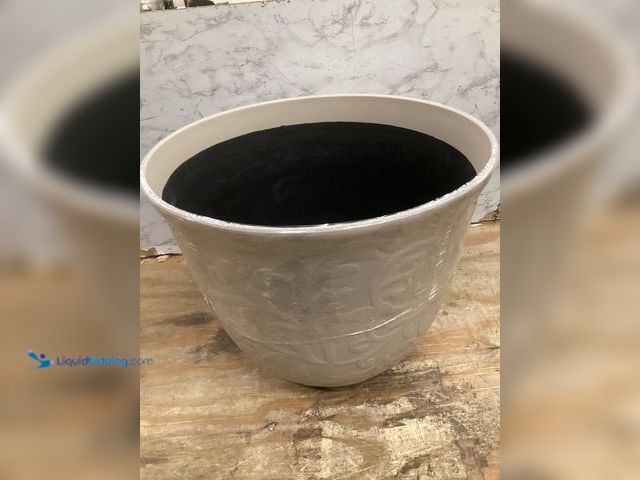 Lot 49-5461314 - Vigoro 17 in Dia x 13.5 in Sloan Cream Resin Planter Decorative Pots with Drainage Hole. Model # PHK...