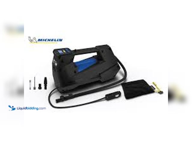 Lot 49-3566677 - Michelin 12 Volt 4X4 Direct Drive Tire Inflator with LED Light and Storage Bag Model: 840170101103 u...